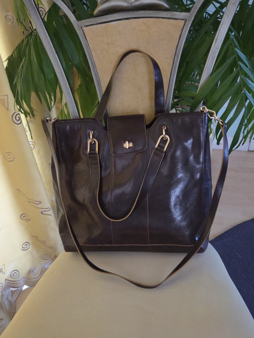 Monsac Leather Tote Bag with Gold Hardware ♥️
